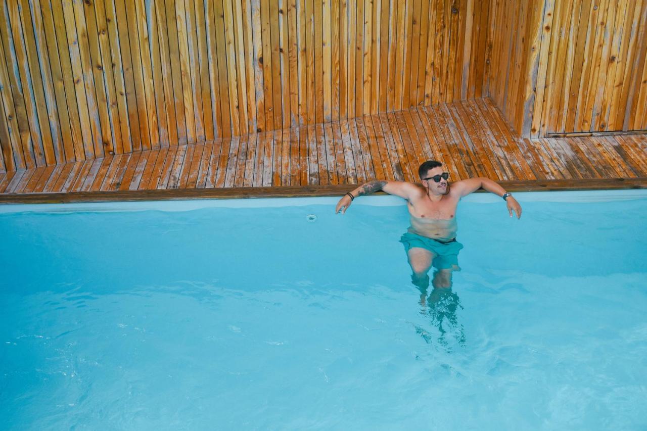 Azorazul - Pool & Auberge de jeunesse